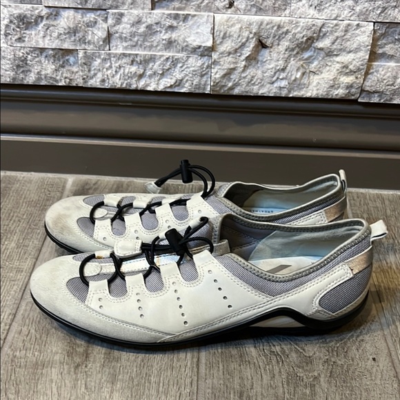 ECCO Womens White and Gray comfort walking shoes size 41 / 10 or 10 1/2 - Picture 5 of 9